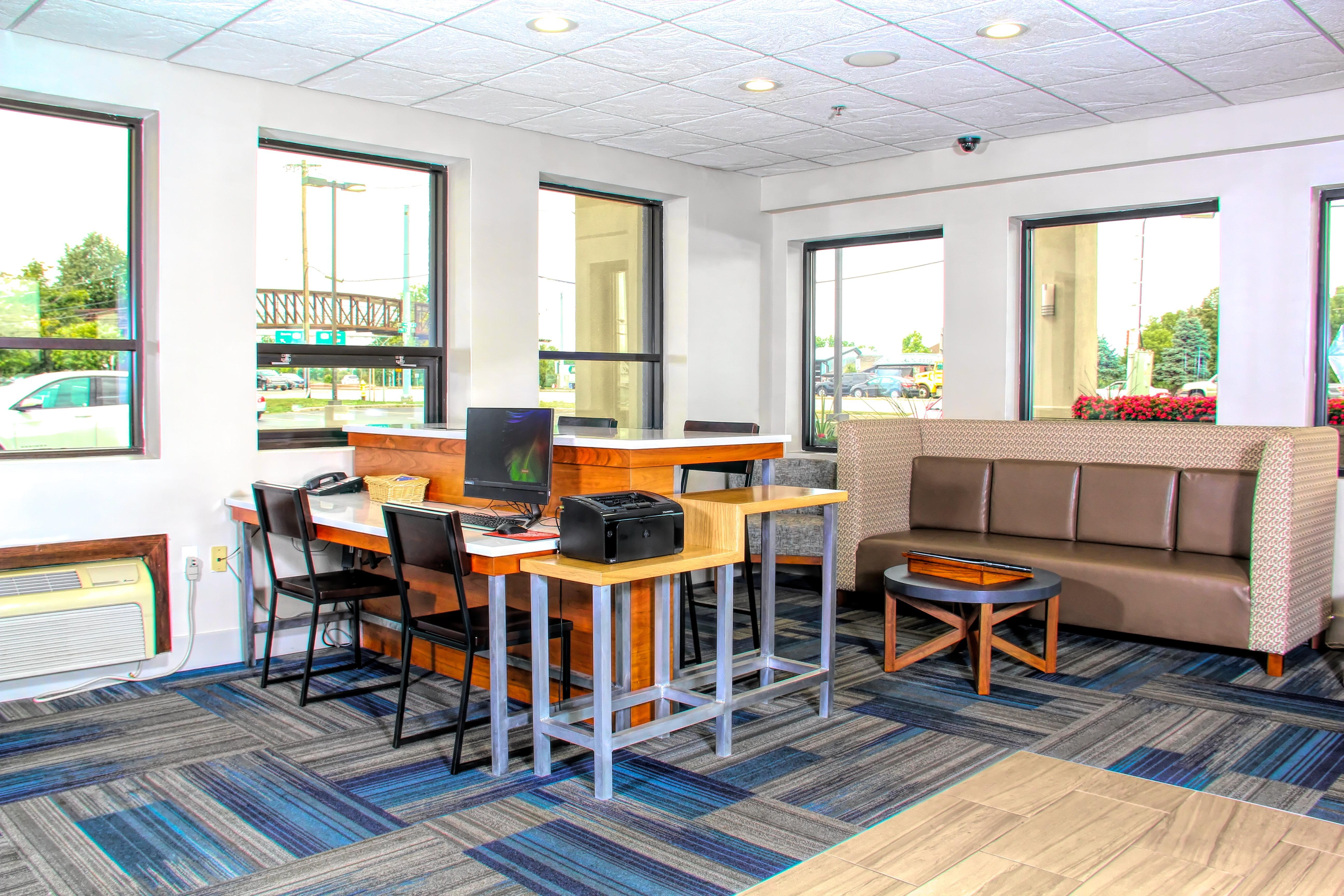 Holiday Inn Express Rochester - Greece By Ihg Экстерьер фото
