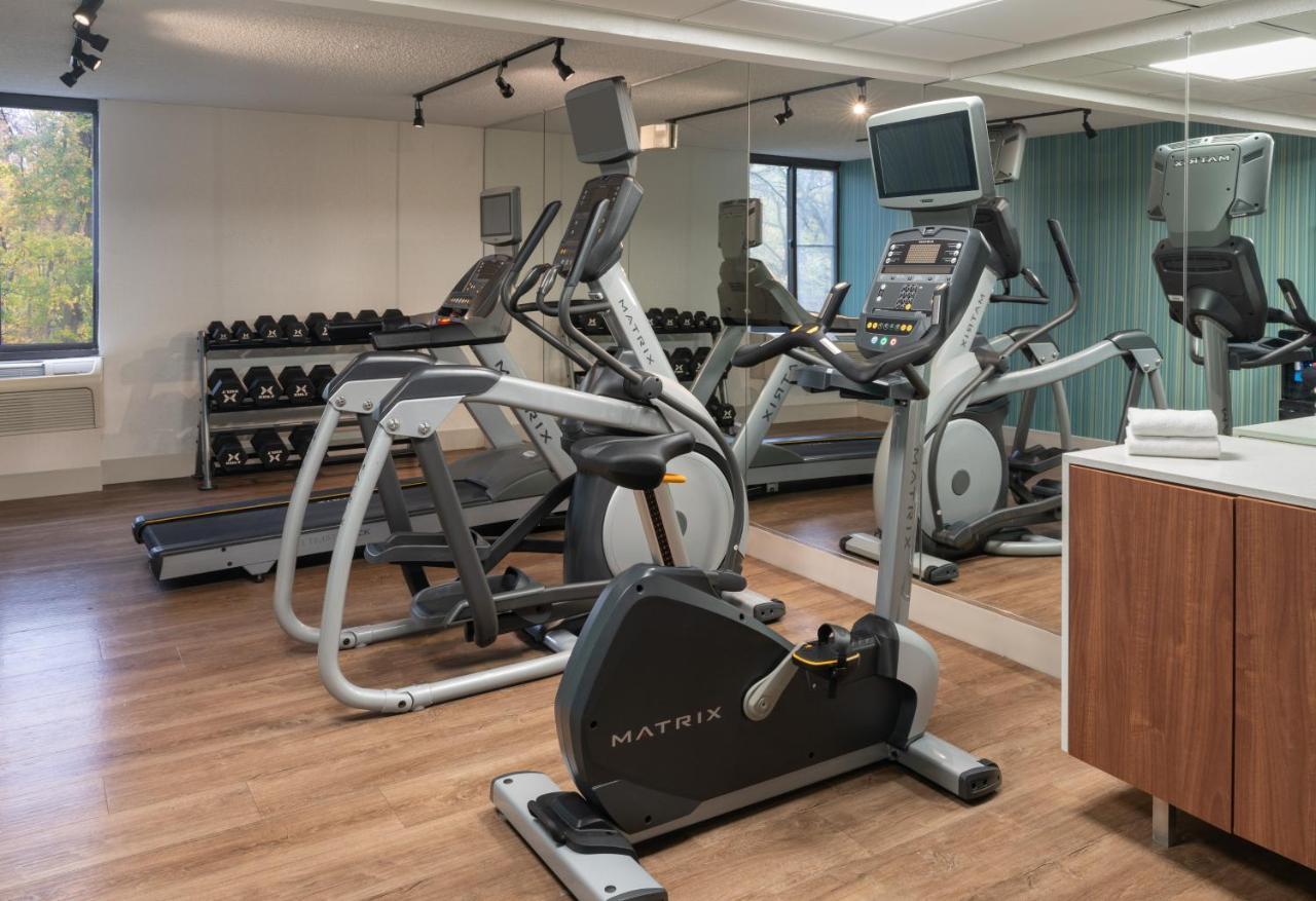 Holiday Inn Express Rochester - Greece By Ihg Экстерьер фото