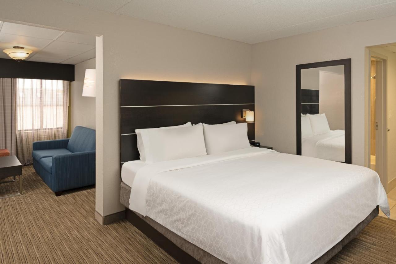 Holiday Inn Express Rochester - Greece By Ihg Экстерьер фото