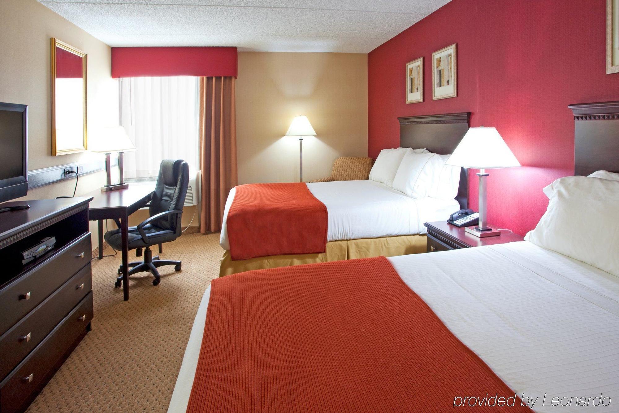 Holiday Inn Express Rochester - Greece By Ihg Номер фото
