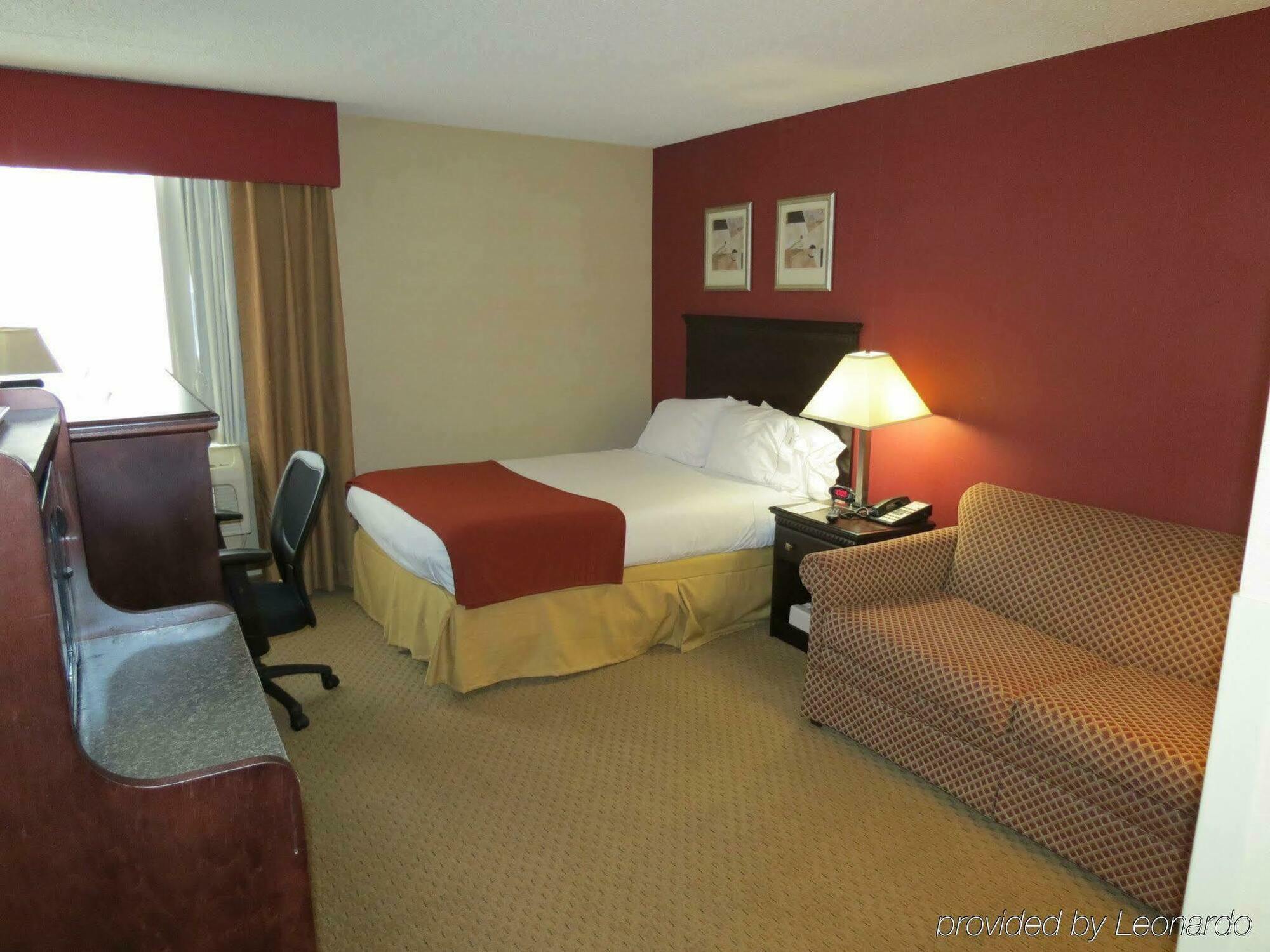 Holiday Inn Express Rochester - Greece By Ihg Экстерьер фото